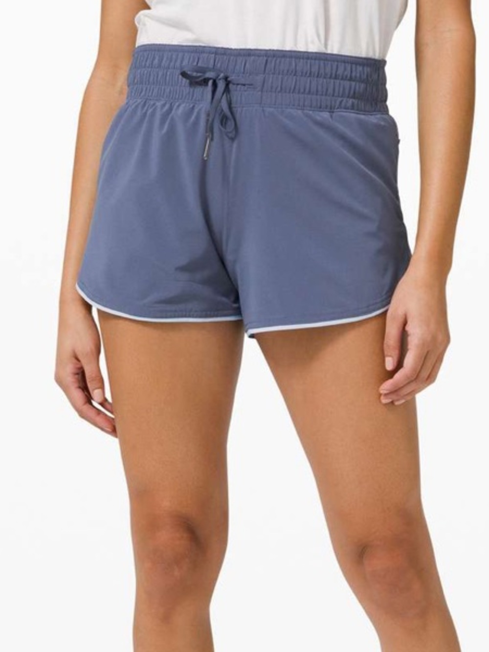 Lululemon Choose a Side Short *Reversible 3"
Ink Blue / Daydream size 6.